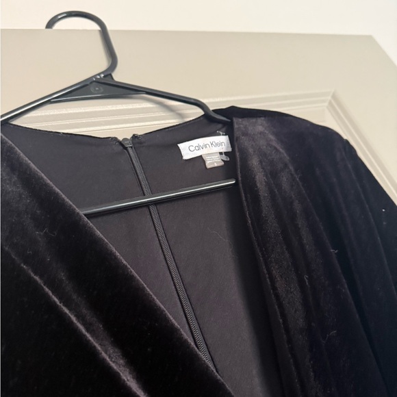 Calvin Klein Black Long Sleeve Velvet Dress - Picture 4 of 5